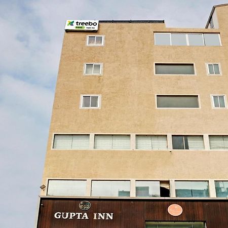 Treebo Trend Gupta Inn Varanasi Exterior foto