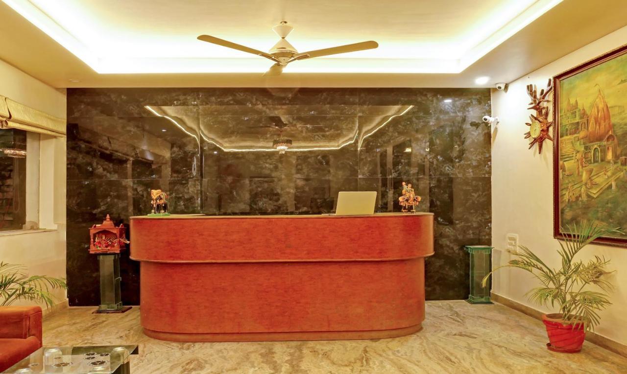 Treebo Trend Gupta Inn Varanasi Exterior foto