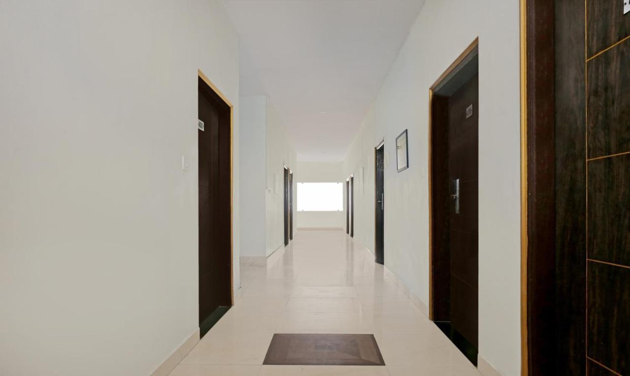 Treebo Trend Gupta Inn Varanasi Exterior foto