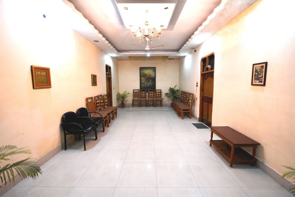 Treebo Trend Gupta Inn Varanasi Exterior foto